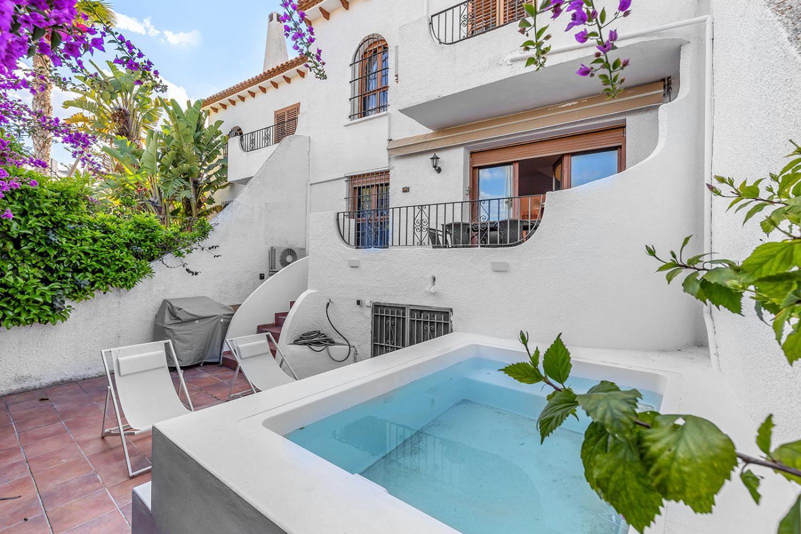 Amazing Bungalow With Ac And Private Pool - Reformado Febrero 2025 El Campello Luaran gambar