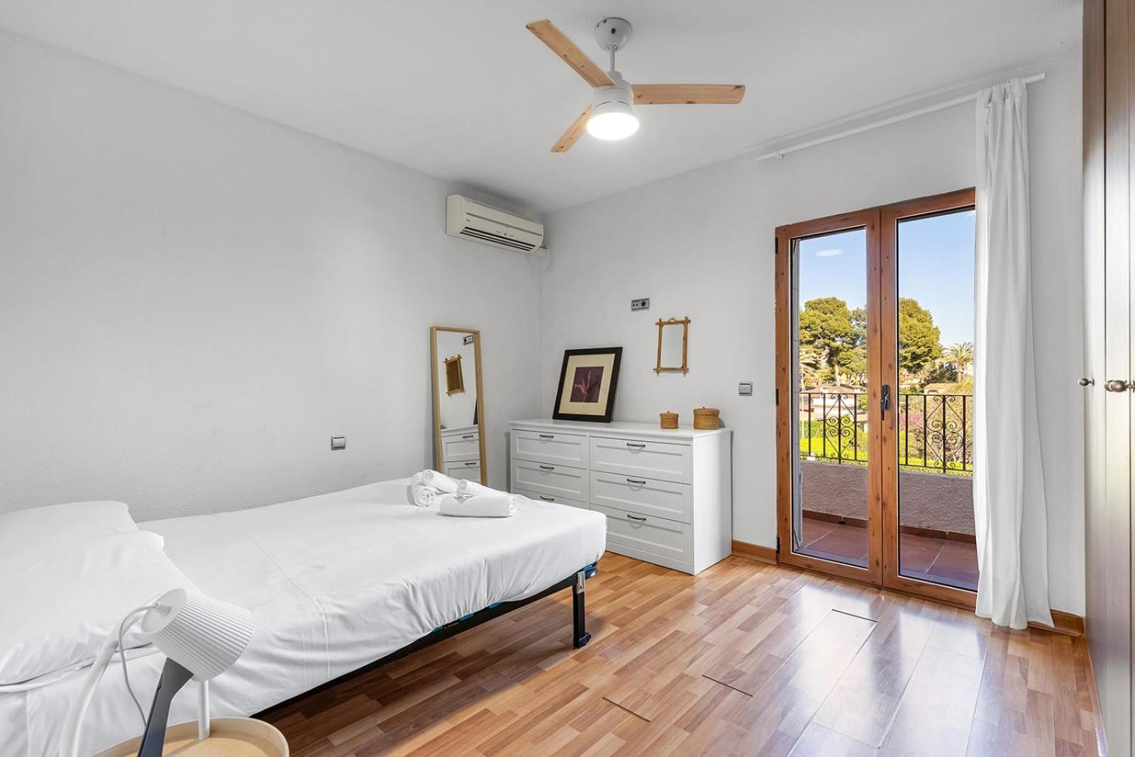 Amazing Bungalow With Ac And Private Pool - Reformado Febrero 2025 El Campello Luaran gambar