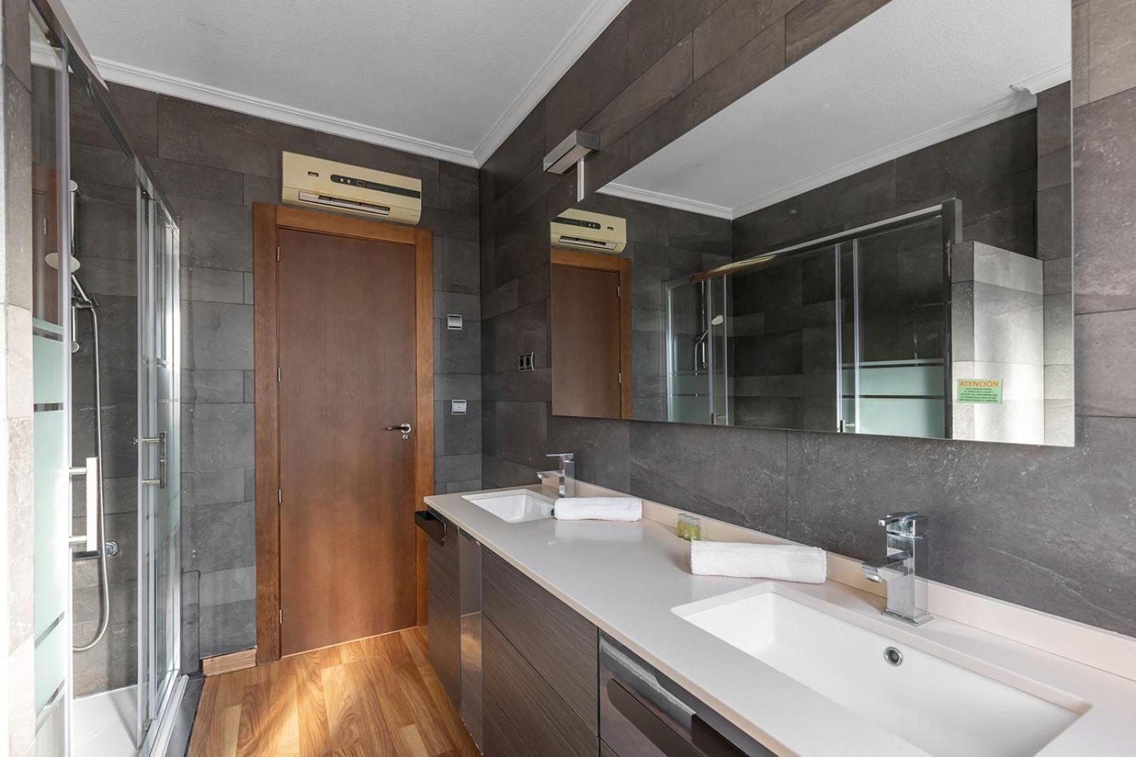 Amazing Bungalow With Ac And Private Pool - Reformado Febrero 2025 El Campello Luaran gambar